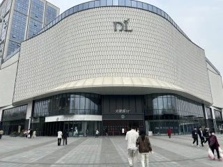 停车场！十月一逛许昌胖东来周边停车场位置及车位数