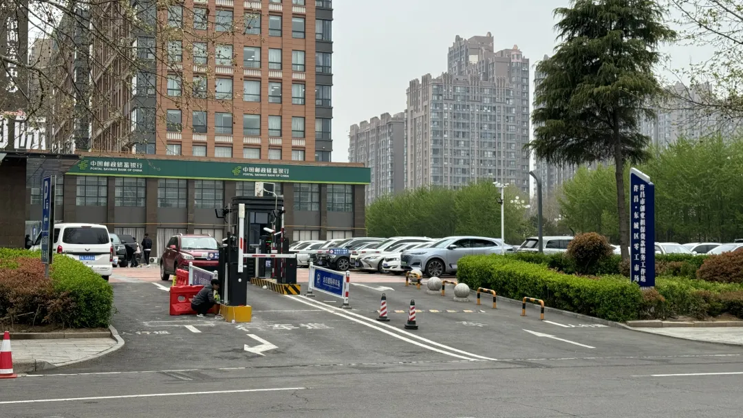 停车场！十月一逛许昌胖东来周边停车场位置及车位数