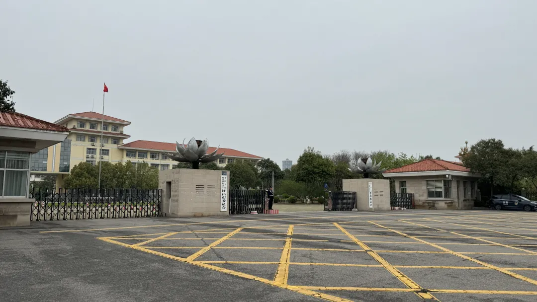 停车场！十月一逛许昌胖东来周边停车场位置及车位数