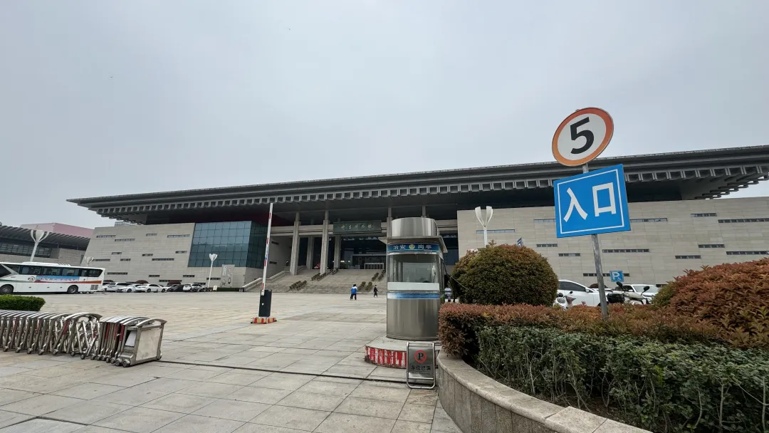 停车场！十月一逛许昌胖东来周边停车场位置及车位数